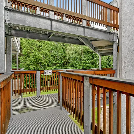 Bridges Resort Warren Exterior photo