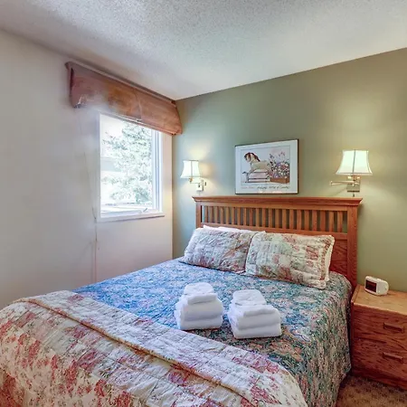 Bridges Resort Warren Room photo
